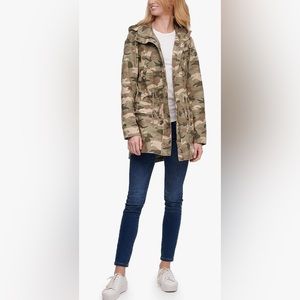 Levi’s camo jacket